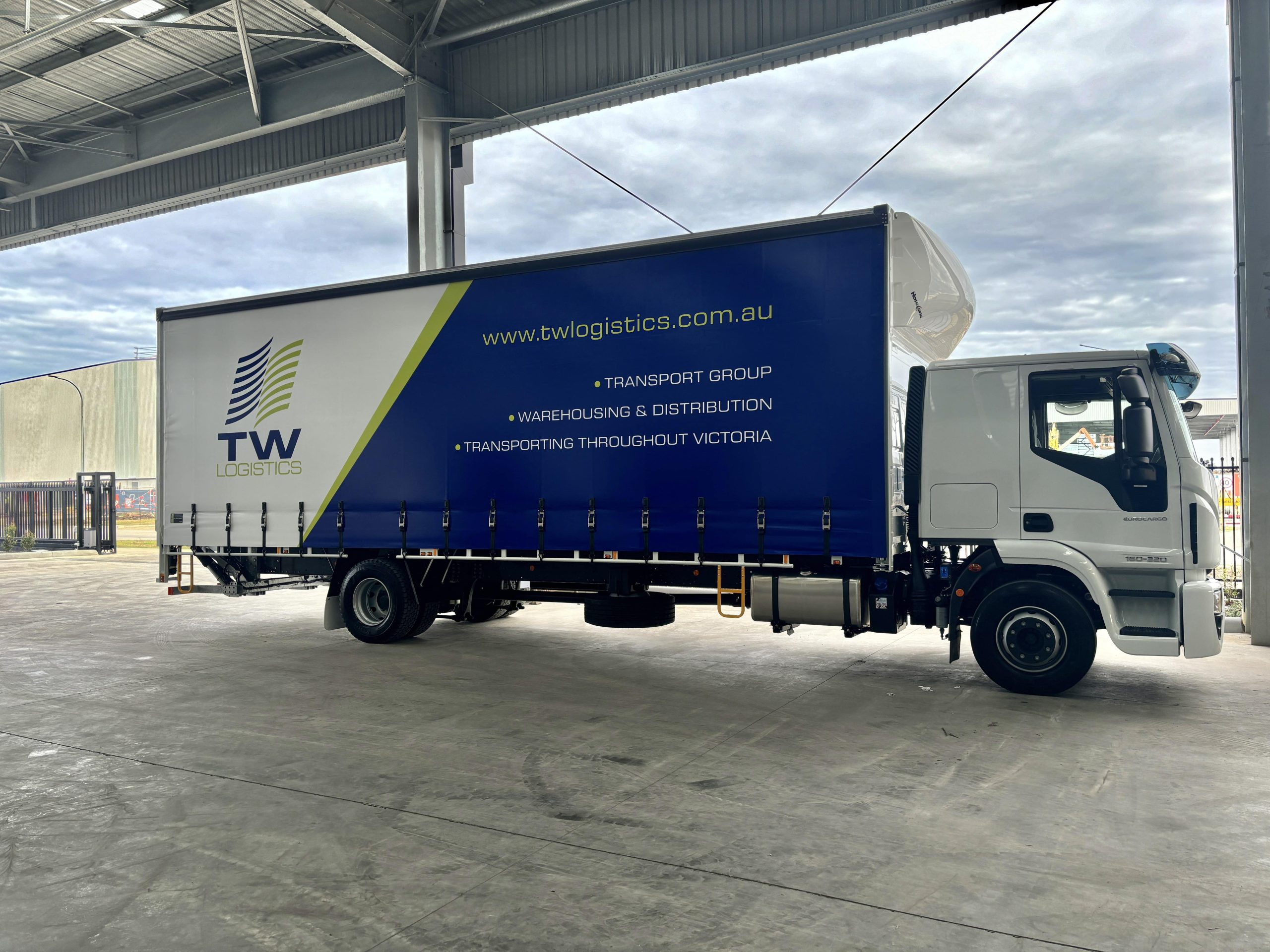 New Tw Logistics Truck image min
